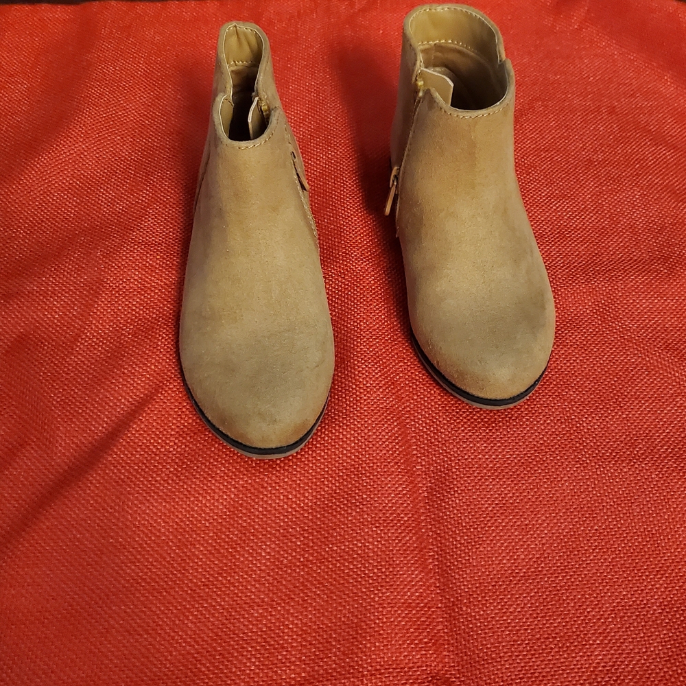 Cat & Jack Light Brown Kids Boots
